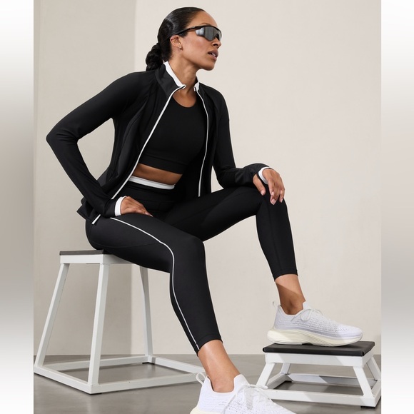 Athleta TALL Interval Stash Tipped 7/8 Tight - Picture 3 of 14